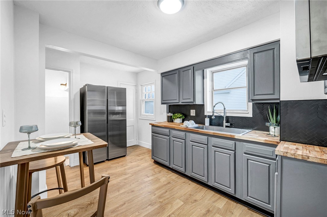 896 Indian Trail Akron OH 44314