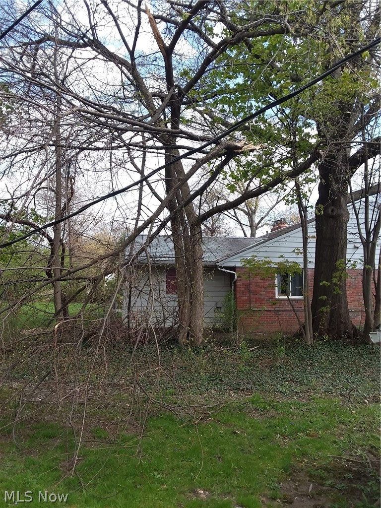 23551 S Woodland Road Shaker Heights OH 44122