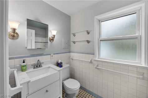2658 Canterbury Road Cleveland Heights OH 44118