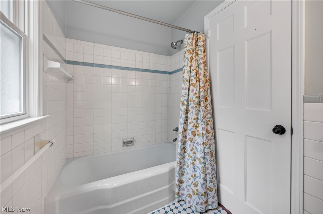 2658 Canterbury Road Cleveland Heights OH 44118