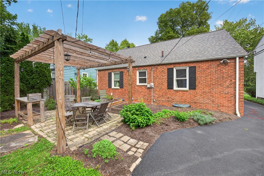 2658 Canterbury Road Cleveland Heights OH 44118