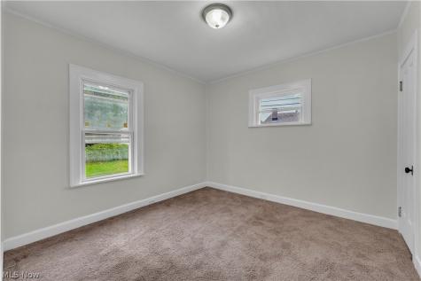 4924 E 107th Street Garfield Heights OH 44125