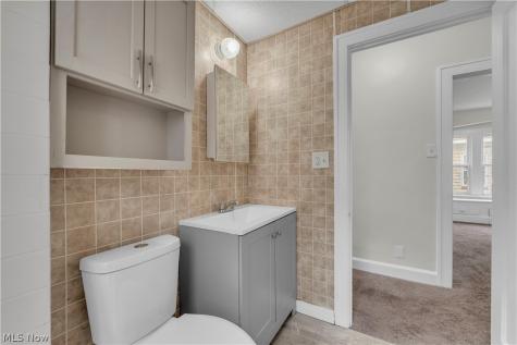 4924 E 107th Street Garfield Heights OH 44125