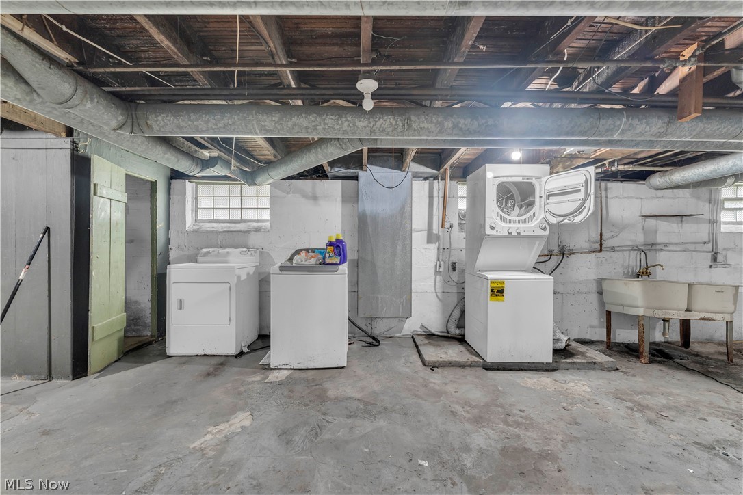 4924 E 107th Street Garfield Heights OH 44125