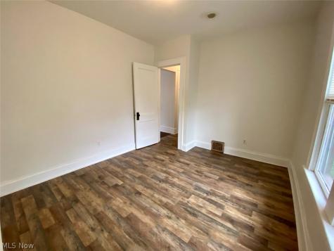 400 Cloverdale Avenue Akron OH 44302