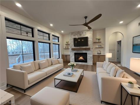 853 Club Drive W Aurora OH 44202