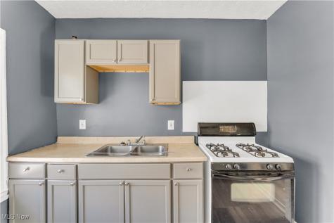 430 E 149th Street Cleveland OH 44110