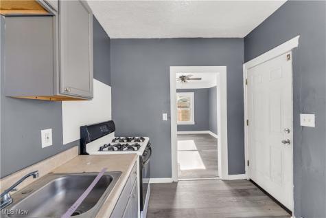 430 E 149th Street Cleveland OH 44110