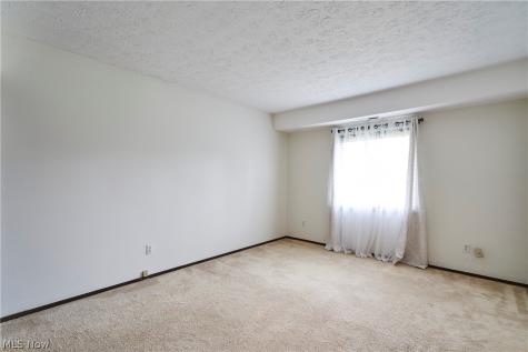 939 Kirkwall Drive Copley OH 44321