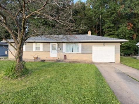 2191 Frostwood Drive Youngstown OH 44515