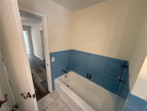 22350 S Woodland Road Shaker Heights OH 44122
