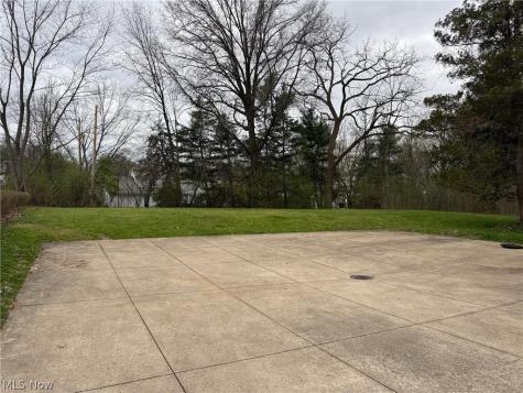 22350 S Woodland Road Shaker Heights OH 44122