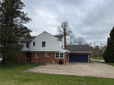 22350 S Woodland Road Shaker Heights OH 44122