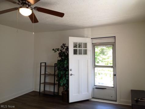 238 Howe Street Elyria OH 44035
