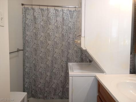 238 Howe Street Elyria OH 44035