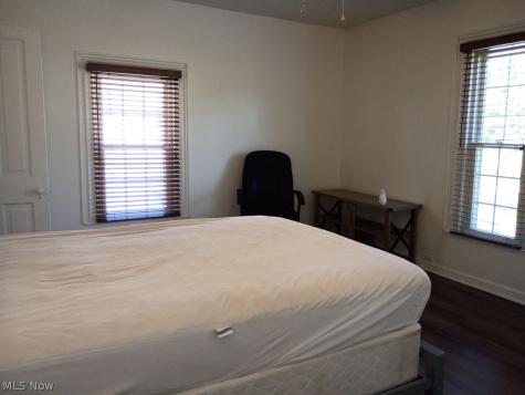 238 Howe Street Elyria OH 44035