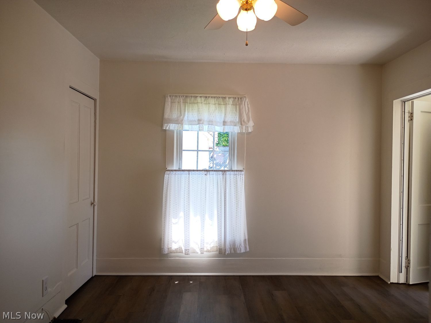 238 Howe Street Elyria OH 44035