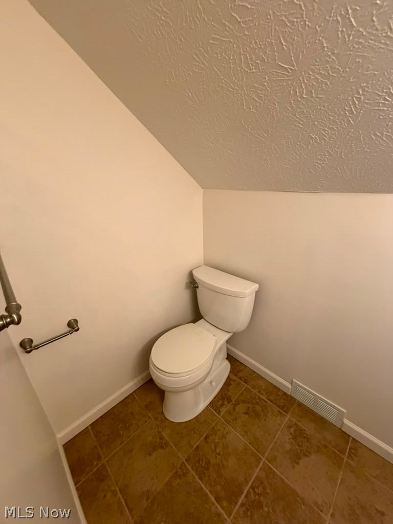 26381 Drakefield Avenue Cleveland OH 44132
