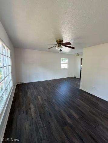 26381 Drakefield Avenue Cleveland OH 44132