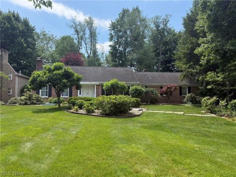1800 Amarillo Street NW North Canton OH 44720