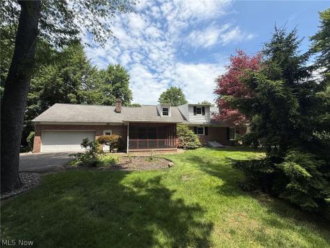 1800 Amarillo Street NW North Canton OH 44720