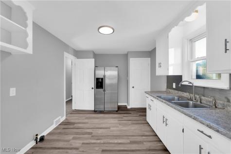 3424 Fortune Avenue Parma OH 44134