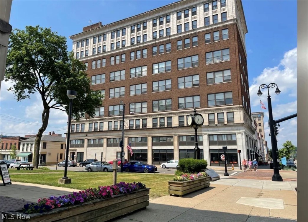 59 Lincoln Way E Massillon OH 44646