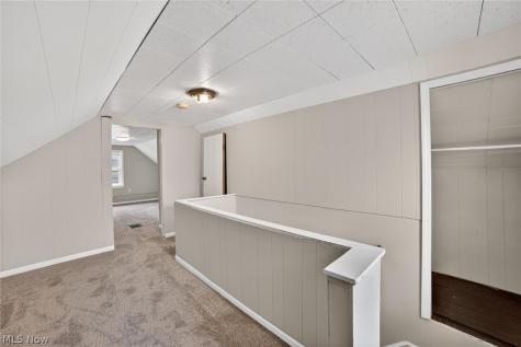 1568 Parker Drive Mayfield Heights OH 44124