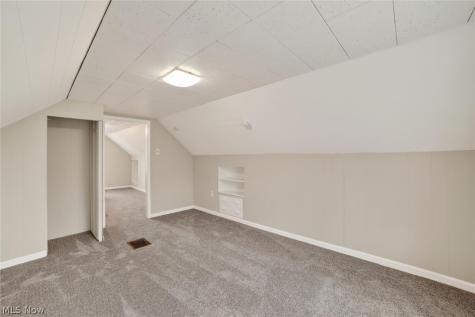 1568 Parker Drive Mayfield Heights OH 44124