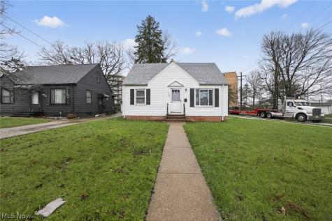 1568 Parker Drive Mayfield Heights OH 44124