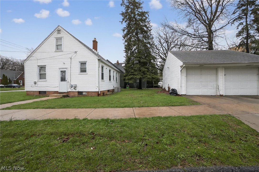 1568 Parker Drive Mayfield Heights OH 44124