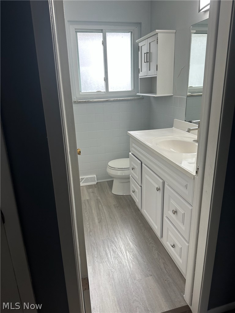 1187 Bonnie Lane Mayfield Heights OH 44124