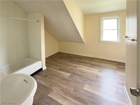 3280 E 128th Street Cleveland OH 44120