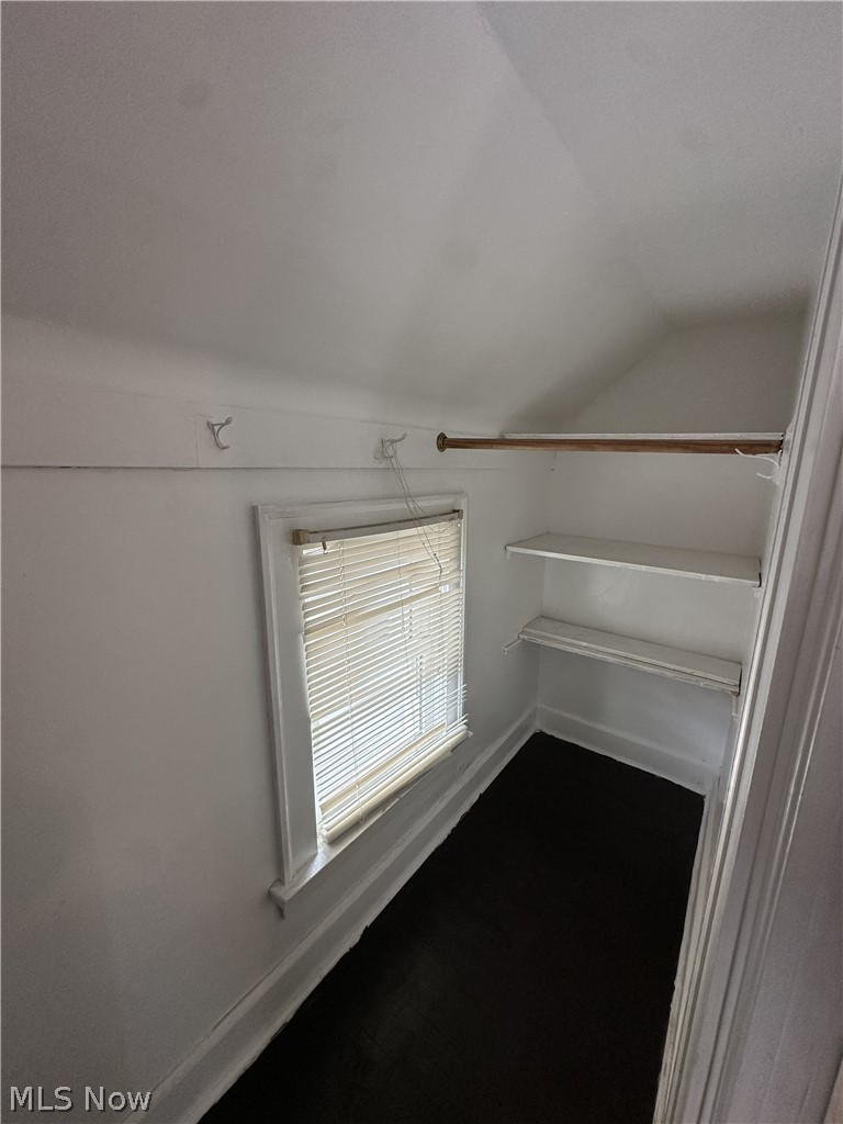 1286 E 152nd Street East Cleveland OH 44112