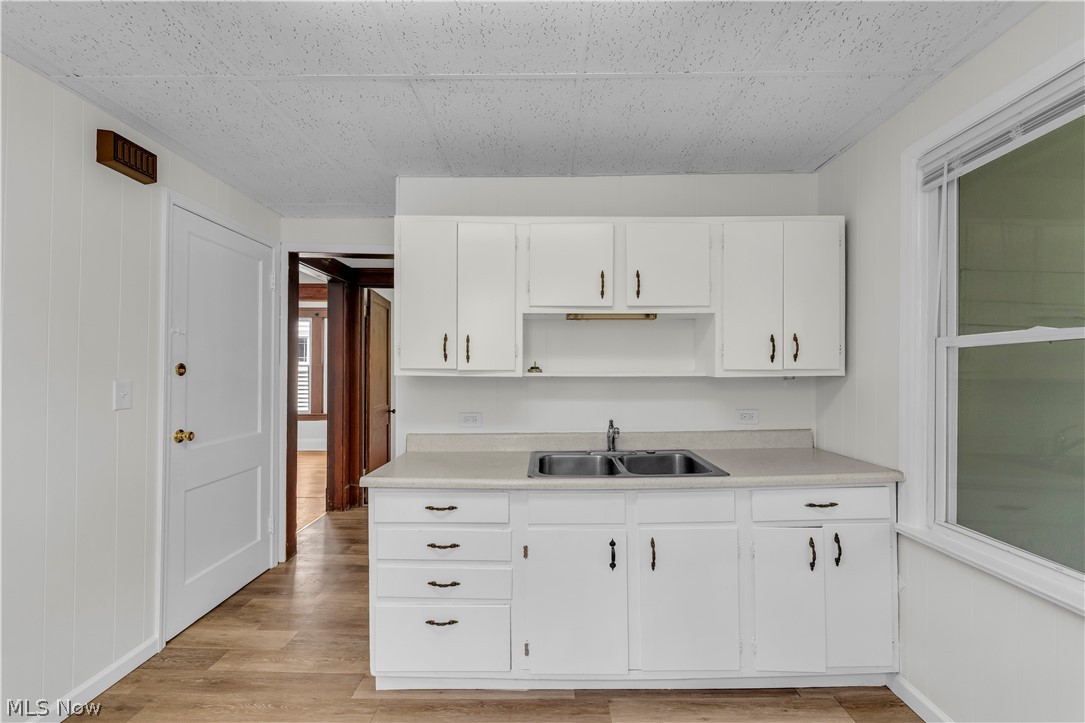 8505 Jeffries Avenue Cleveland OH 44105