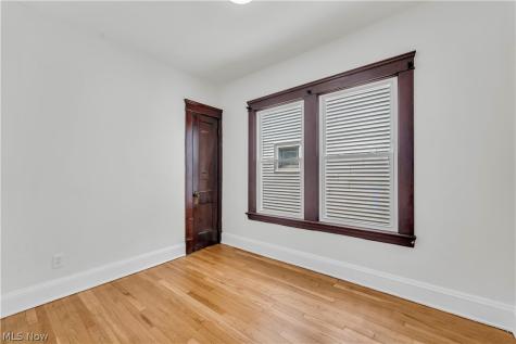 8505 Jeffries Avenue Cleveland OH 44105