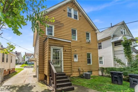 8505 Jeffries Avenue Cleveland OH 44105