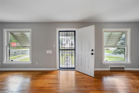 5145 E 114th Street Garfield Heights OH 44125