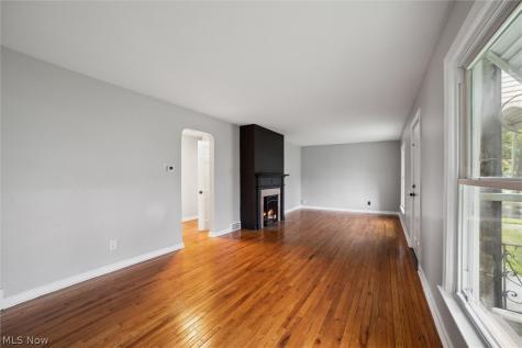 5145 E 114th Street Garfield Heights OH 44125