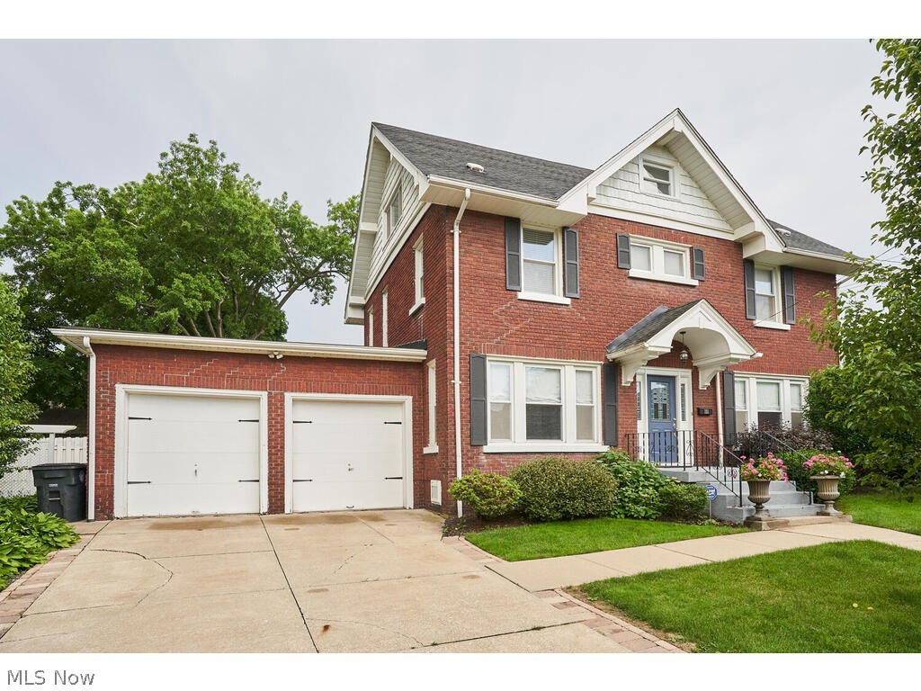 191 N Portage Path Akron OH 44303
