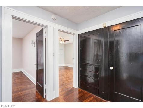 191 N Portage Path Akron OH 44303
