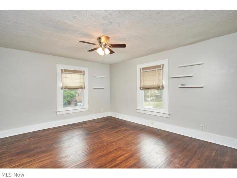 191 N Portage Path Akron OH 44303