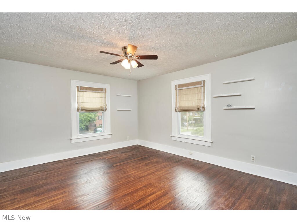 191 N Portage Path Akron OH 44303