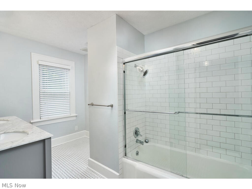 191 N Portage Path Akron OH 44303
