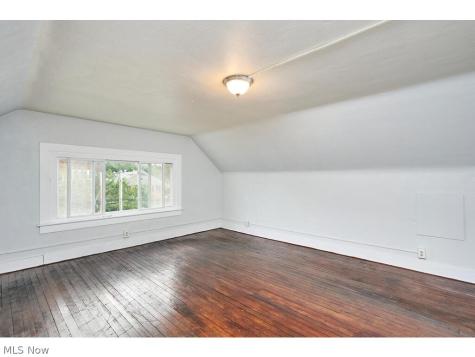 191 N Portage Path Akron OH 44303