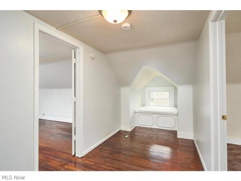 191 N Portage Path Akron OH 44303