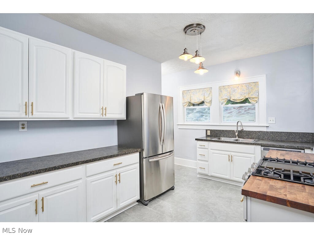 191 N Portage Path Akron OH 44303