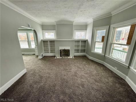 9215 Yale Avenue Cleveland OH 44108