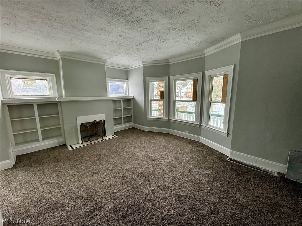 9215 Yale Avenue Cleveland OH 44108