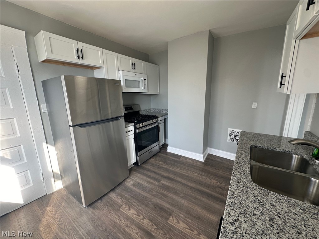7705 Sagamore Avenue Cleveland OH 44103